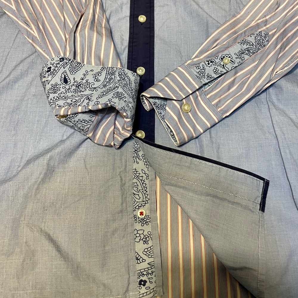 Robert Graham “Flip Cuff” Shirt XL EUC - Picture 2 of 4